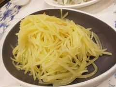 炝土豆丝-东方饺子王(新奥购物中心店)