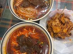 招牌牛肉面-向东街老玖面馆总店
