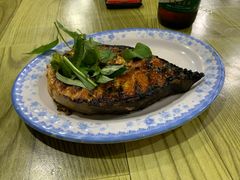 -Bờ kè Nhật Thi