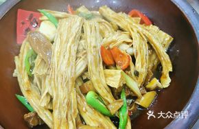 Gao'an Tofu Skin Braised Pork