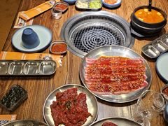 -明洞阿姨·韩式酱蟹烤肉·创意料理(三元桥店)