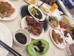 泉福居酱骨头自助美食-泉福居酱骨头自助广场(南大街商业步行街店)