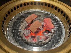 -山川小町·极番烧肉(新地假日广场店)