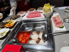 -海底捞火锅鲜切牛肉主题店(长寿路店)
