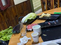 -果松木炭酸菜铜火锅·外婆参鸡汤