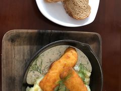 香煎鳕鱼配土豆色拉-haxnbauer海森堡德国餐厅(深圳coco店)
