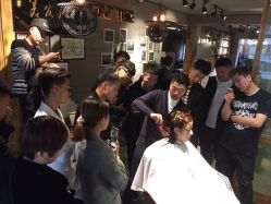 点击看大图 -MONE美发沙龙