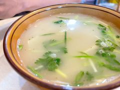 鸭汤粉丝-烤鸭肉夹馍鸭汤店