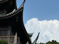 -龙华寺