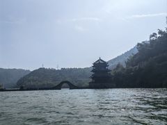 -芦茨金富饭庄·25年老字号·专做稻草鸡