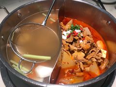 -左庭右院鲜牛肉火锅(浦江欢乐颂店)