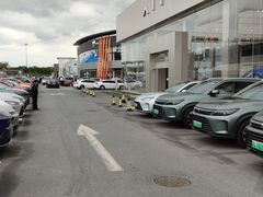 -永达国际汽车广场-停车场