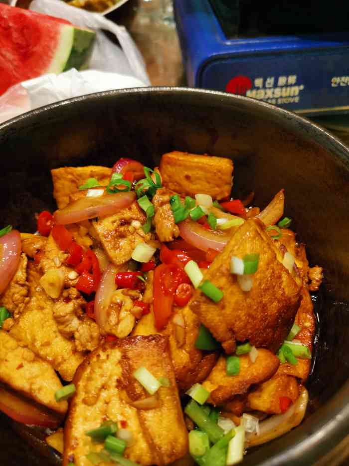 新知味砂锅居(汇通路店)-"位置:就在汇通路那里,附近没看到有停车的.