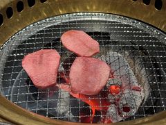 -山川小町·极番烧肉(新地假日广场店)