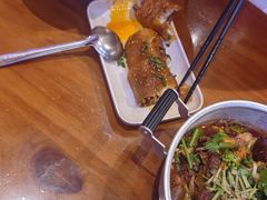 -爆炸头阿姨小四川正宗川味小吃(无任何分店)