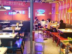 大堂-钢管厂五区小郡肝串串香(滨江店)