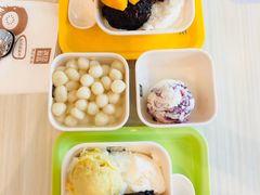 芒果白雪黑糯米甜甜-满记甜品(荟聚购物中心店)