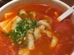 -渝是乎酸菜鱼(龙旗购物中心店)