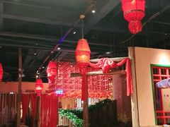 大堂-老滇山寨•云南特色菜•地方菜•民族风情歌舞表演(金碧店)