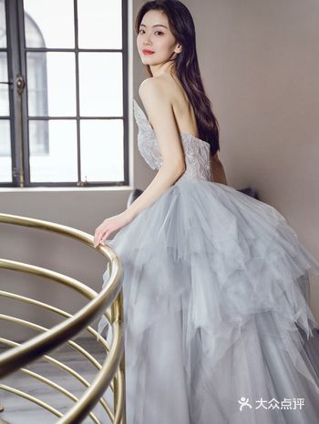 就算不是结婚也想要穿上这件婚纱