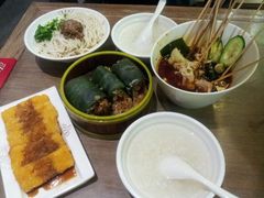 红糖糍粑，佳酿冰醪糟，担担面，钵钵鸡，糯米排骨-蓉李记成都名小吃(二七万达店)