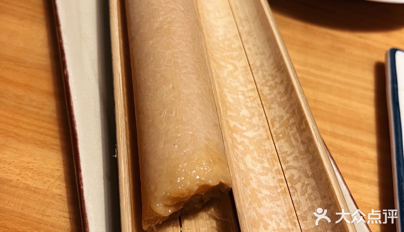 为了试出哪个菜好吃，我们几乎点了一大半！ 