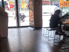 -麦当劳(七宝乐购店)