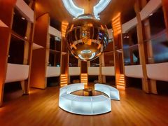 -涨巢·潮玩水疗局