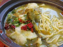 -周鱼小馆石锅酸菜鱼(活力汇店)