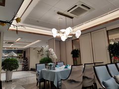 -芳华茶餐厅