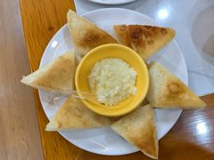 酥油奶渣饼-藏味八珍特色火锅