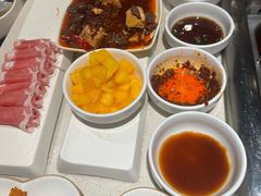 -海底捞火锅鲜切牛肉主题店(长寿路店)