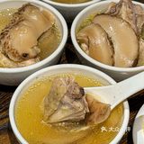 在北京！！我可太喜欢这碗12r的卤肉饭了！！！