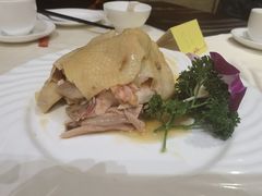 手撕盐焗鸡-广东胜利宾馆西关粤中餐厅