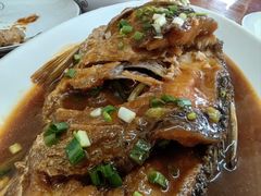 -胡子饮食店