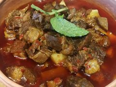 -云海肴·汽锅鸡·云南菜(天山百盛优客店)