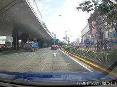 -龙阳广场-地下停车库