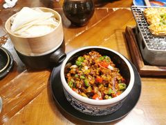 传统黑三剁配薄饼-雀舞云南菜(天津天河城购物中心店)