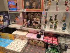 -泡泡玛特POPMART (北京超极合生汇店)