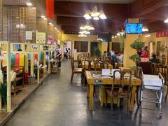 大堂-峰瑞藏地美食·石锅鸡·牦牛肉(大昭寺品牌店)