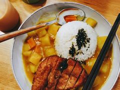 黄咖喱鸡排饭-About Bistro關於·泰式家庭料理
