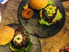 -HIGH FIVE哈福手工汉堡(桂林路店)