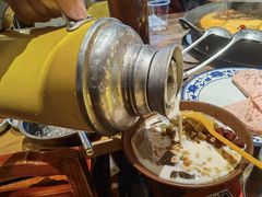 -周小明火锅(黑金冠社区店)