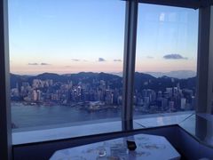 阳台-OZONE 顶楼酒吧(香港丽思卡尔顿酒店)