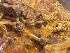 -喇喇排骨火锅·传统韩式脊骨汤(望京西园总店)