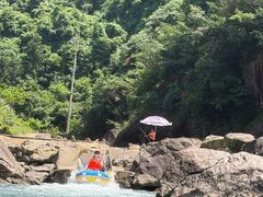 -安吉龙王山峡谷漂流