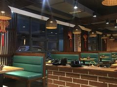 大堂-大闫家烧烤·小海鲜家常菜(郑庄店)