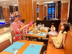 -亚龙湾希尔顿自助餐厅·海鲜·烧烤·沙滩BBQ·现场乐队
