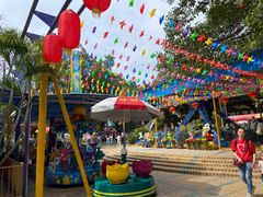 -顺德大良半月城游乐场