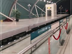 -龙阳路磁悬浮列车总站-停车场